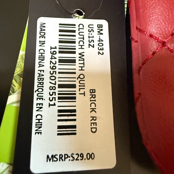 Badgley Mischka Studio Red Quilted Wristlet Clutch Wallet Purse Bag 7" New - Picture 4 of 4